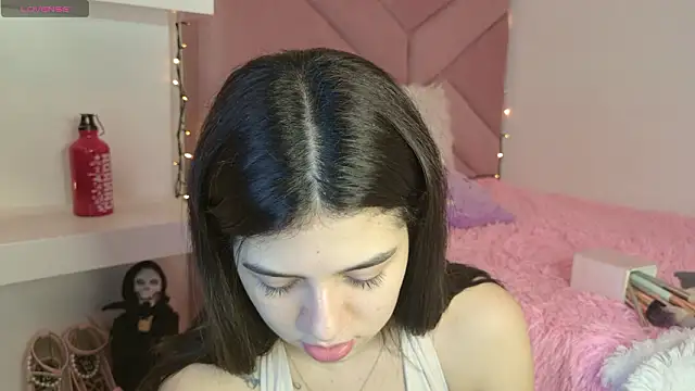 Snapshot of eva_sin18 chatting on 02-25-26, 11:14 eva sin18 online show from 02-25-26, 11:14