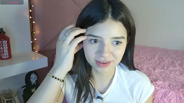 Snapshot of eva_sin18 chatting on 02-26-26, 11:26 eva sin18 online show from 02-26-26, 11:26