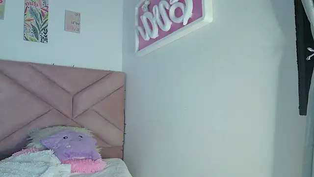 Snapshot of eva_sin18 chatting on 03-20-26, 11:31 eva sin18 online show from 03-20-26, 11:31