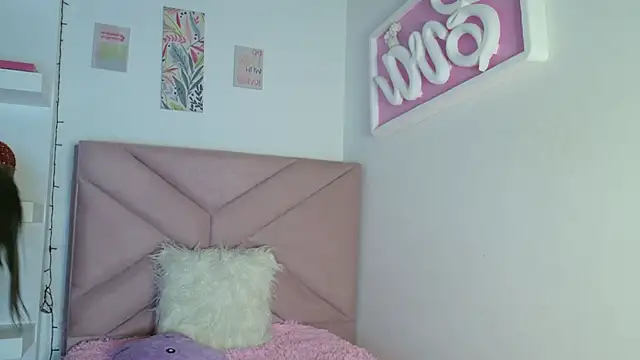 Snapshot of eva_sin18 chatting on 04-01-26, 12:22 eva sin18 online show from 04-01-26, 12:22