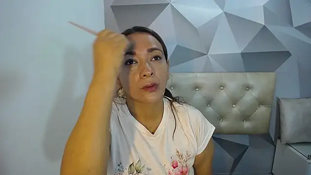 Milf-Prettyboobs online show from 11-16-25, 10:54