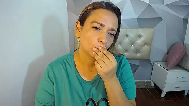 Milf-Prettyboobs online show from 11-30-25, 10:41