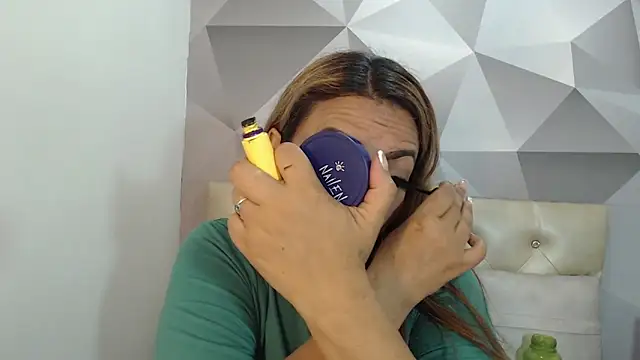 Milf-Prettyboobs online show from 02-10-26, 10:52