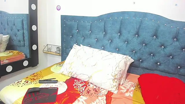 Milf-Prettyboobs online show from 04-06-26, 03:13