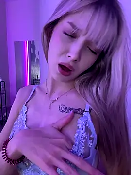 BellaSecrett online show from 09-18-25, 02:30