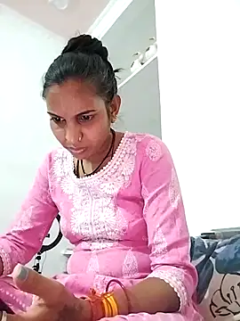Snapshot of Hotty-Nidhi chatting on 03-10-25, 09:43 Hotty-Nidhi online show from 03-10-25, 09:43