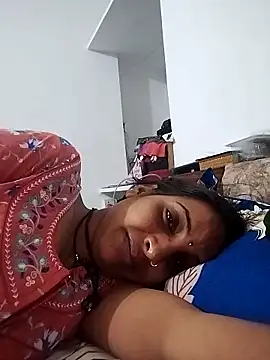 Snapshot of Hotty-Nidhi chatting on 03-14-25, 04:40 Hotty-Nidhi online show from 03-14-25, 04:40