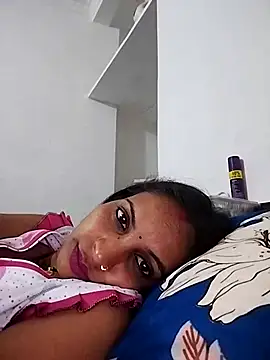 Snapshot of Hotty-Nidhi chatting on 03-18-25, 02:58 Hotty-Nidhi online show from 03-18-25, 02:58