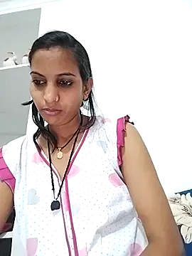 Snapshot of Hotty-Nidhi chatting on 03-20-25, 03:02 Hotty-Nidhi online show from 03-20-25, 03:02