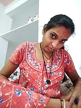 Snapshot of Hotty-Nidhi chatting on 03-21-25, 06:38 Hotty-Nidhi online show from 03-21-25, 06:38