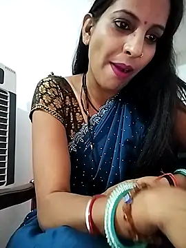 Snapshot of Hotty-Nidhi chatting on 03-21-25, 09:56 Hotty-Nidhi online show from 03-21-25, 09:56