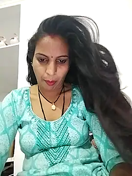 Snapshot of Hotty-Nidhi chatting on 03-22-25, 10:39 Hotty-Nidhi online show from 03-22-25, 10:39