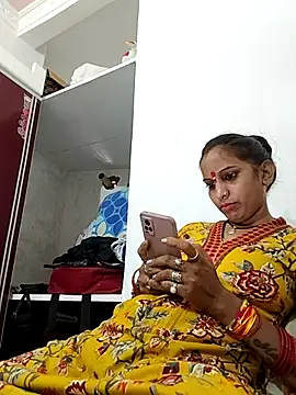 Snapshot of Hotty-Nidhi chatting on 09-28-25, 07:25 Hotty-Nidhi online show from 09-28-25, 07:25