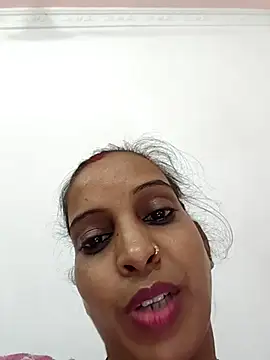 Snapshot of Hotty-Nidhi chatting on 10-13-25, 03:45 Hotty-Nidhi online show from 10-13-25, 03:45