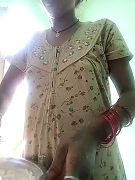 Snapshot of Hotty-Nidhi chatting on 10-16-25, 06:14 Hotty-Nidhi online show from 10-16-25, 06:14