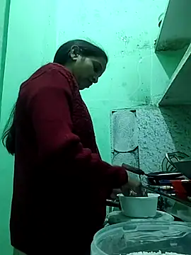 Hotty-Nidhi online show from 11-14-25, 04:17