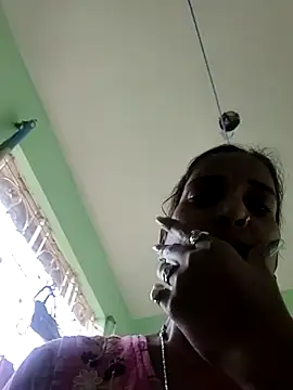 Hotty-Nidhi online show from 02-12-26, 04:07