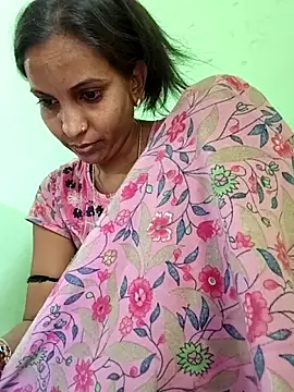 Hotty-Nidhi online show from 03-05-26, 04:52