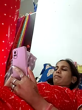 Hotty-Nidhi online show from 04-01-26, 04:24