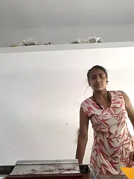 Snapshot of indiancute43 chatting on 06-08-26, 07:09 indiancute43 online show from 06-08-26, 07:09