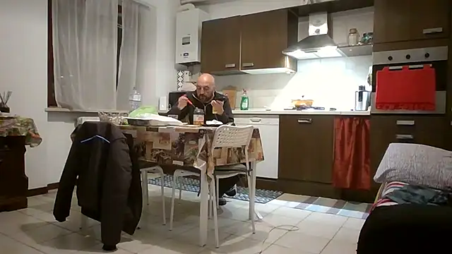 maxxxio12 online show from 04-08-26, 06:52