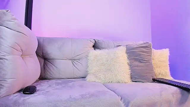 AshtonnSummer online show from 11-21-25, 09:13