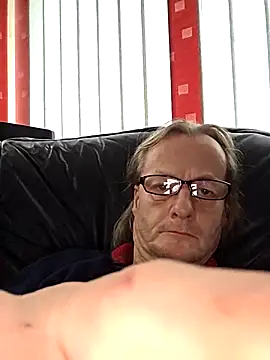 namorreyeb1 online show from 10-25-25, 02:13