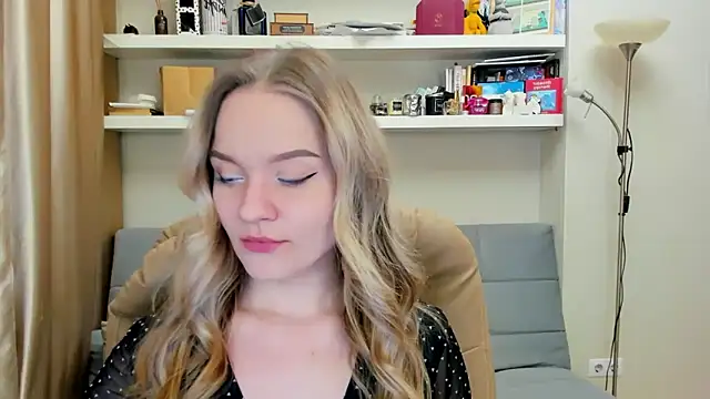 Kara Smith  online show from 01-31-25, 11:03