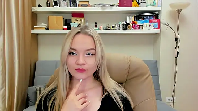 Kara Smith  online show from 02-09-25, 10:11