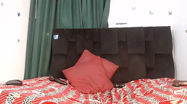 AlexaNovoa  online show from 03-22-25, 01:54