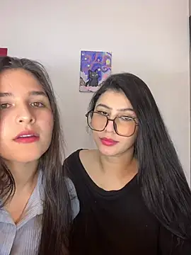 Sweet and Rous online show from 03-18-25, 04:37