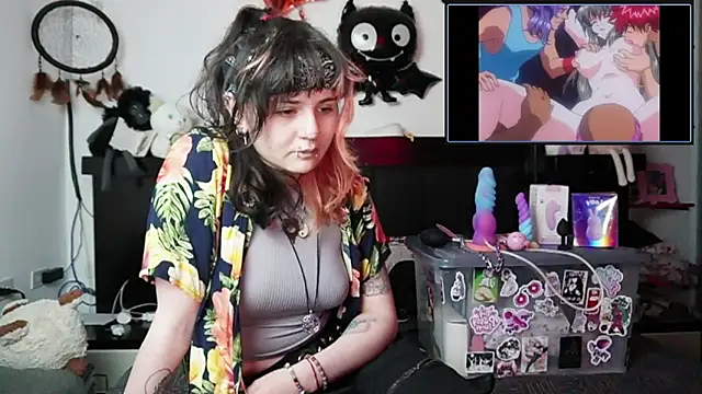 Devil And Princess online show from 12-17-25, 02:17