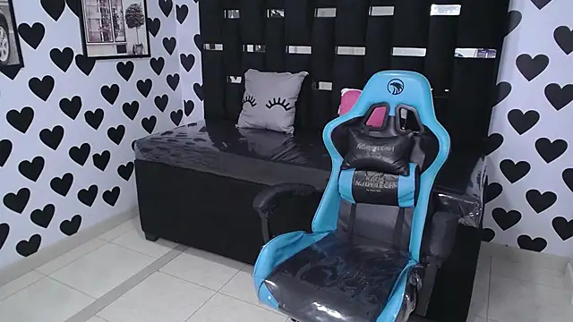 Snapshot of valeria_a1 chatting on 03-21-25, 06:38 valeria a1 online show from 03-21-25, 06:38