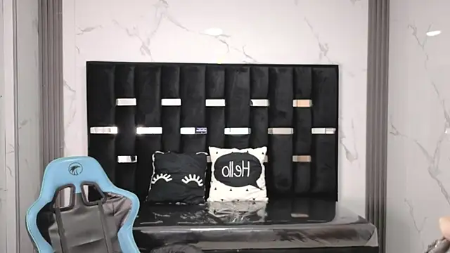 Snapshot of valeria_a1 chatting on 09-23-25, 02:25 valeria a1 online show from 09-23-25, 02:25