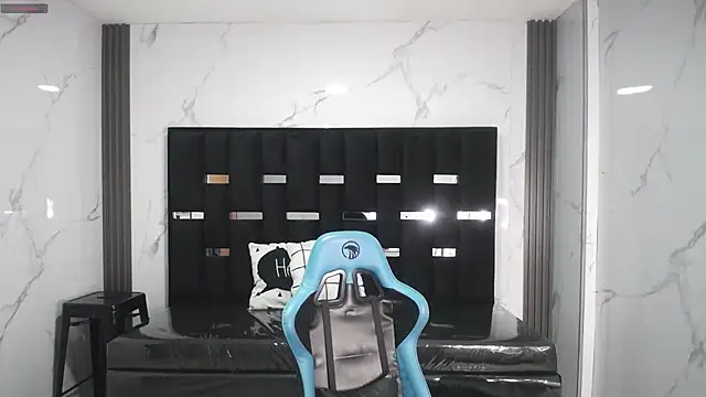 Snapshot of valeria_a1 chatting on 11-06-25, 02:23 valeria a1 online show from 11-06-25, 02:23