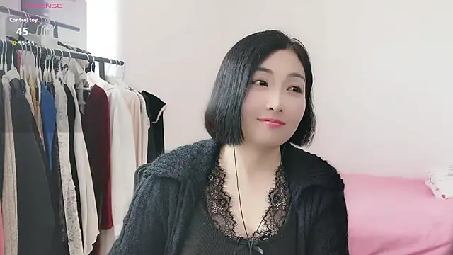 Rachel-6600 online show from 04-13-26, 03:01