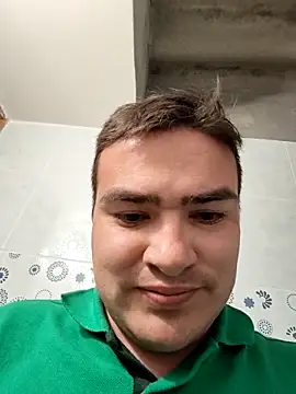 Snapshot of Andy-rtg chatting on 12-05-25, 02:31 Andy-rtg online show from 12-05-25, 02:31