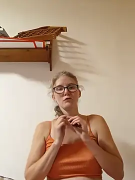 Gripenchipes online show from 06-26-26, 07:18
