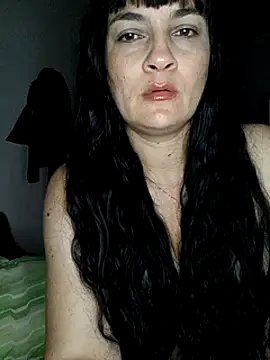 Snapshot of megan_milf79 chatting on 03-21-25, 03:22 megan milf79 online show from 03-21-25, 03:22