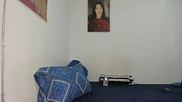 Snapshot of megan_milf79 chatting on 10-17-25, 12:36 megan milf79 online show from 10-17-25, 12:36