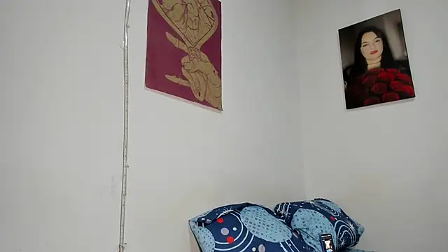 Snapshot of megan_milf79 chatting on 10-29-25, 01:19 megan milf79 online show from 10-29-25, 01:19