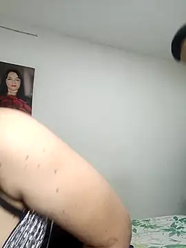 Snapshot of megan_milf79 chatting on 11-30-25, 05:39 megan milf79 online show from 11-30-25, 05:39