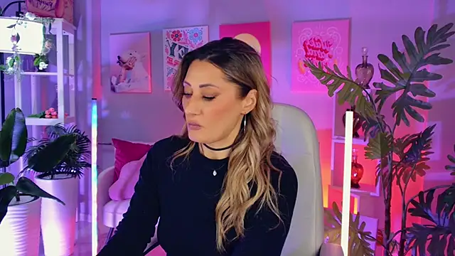 SarahAlluring online show from 01-11-26, 01:16