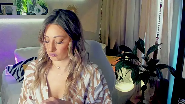 SarahAlluring online show from 05-10-26, 06:29