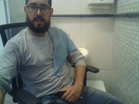 Snapshot of pdasgyn chatting on 05-28-26, 12:46 pdasgyn online show from 05-28-26, 12:46