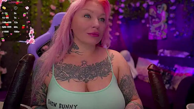 BlackedBarbie online show from 10-17-25, 12:52