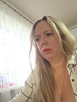 Irina3718 online show from 12-05-25, 10:35