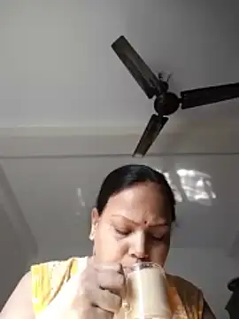 Arohi35 online show from 02-05-26, 03:33