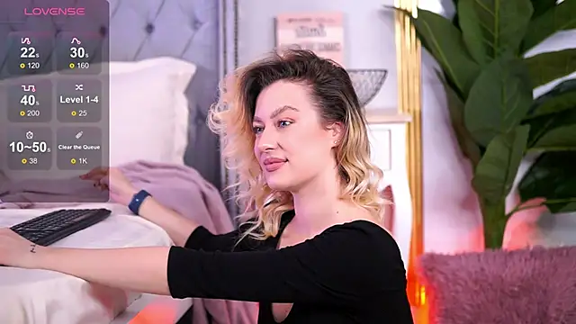 AnnastasiaMills online show from 03-21-25, 12:06