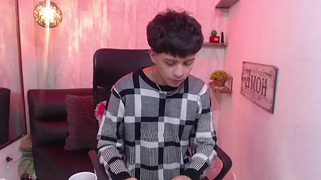 Sam Daves online show from 03-18-25, 05:10